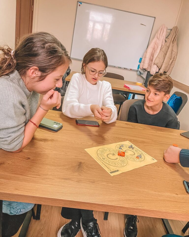 Linguaat 2 2 768x960